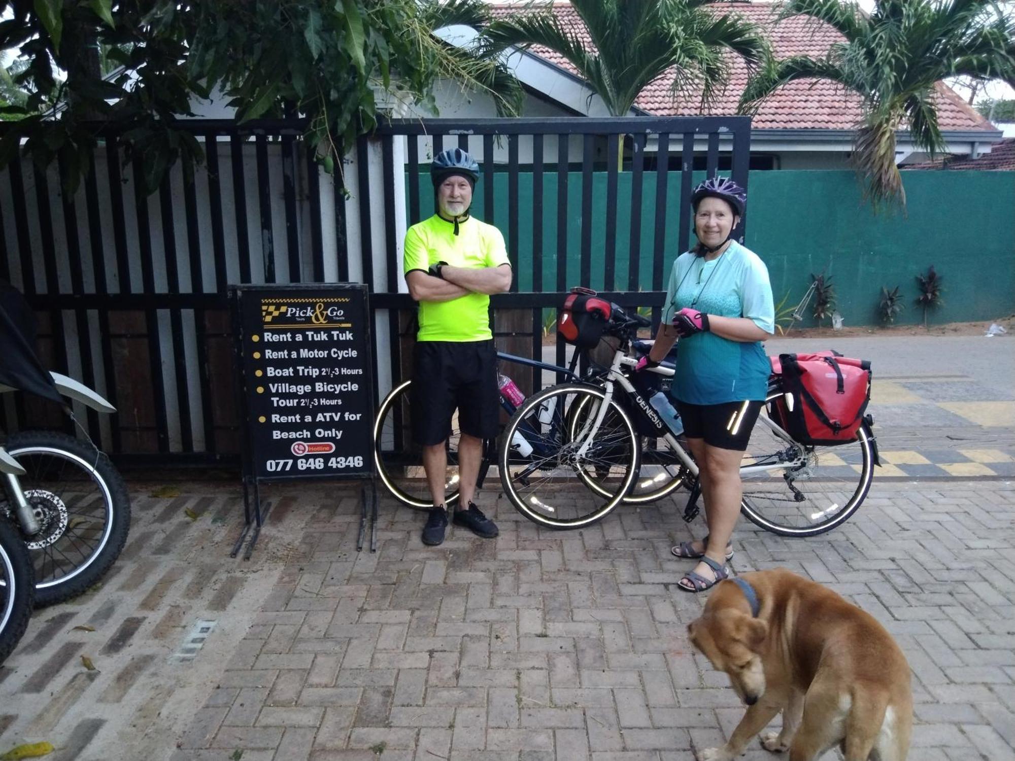 Pick & Go White House Bed and Breakfast Negombo Eksteriør billede